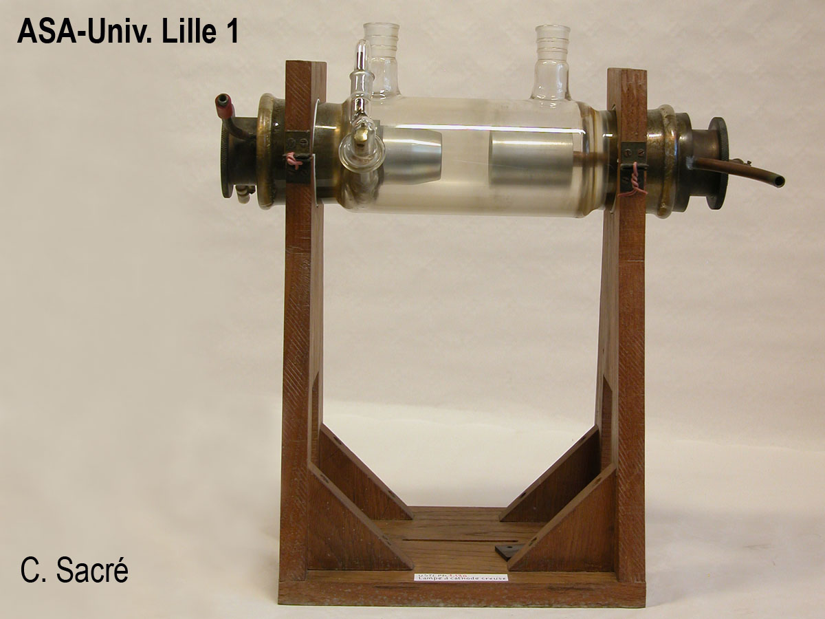 Grosse lampe à cathode creuse_1