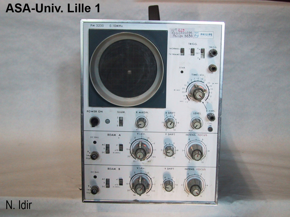Oscilloscope 3230_1