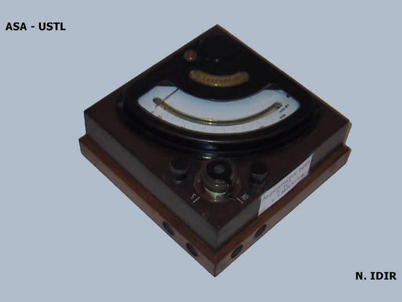 Ampèremètre à commutateur de courant_1