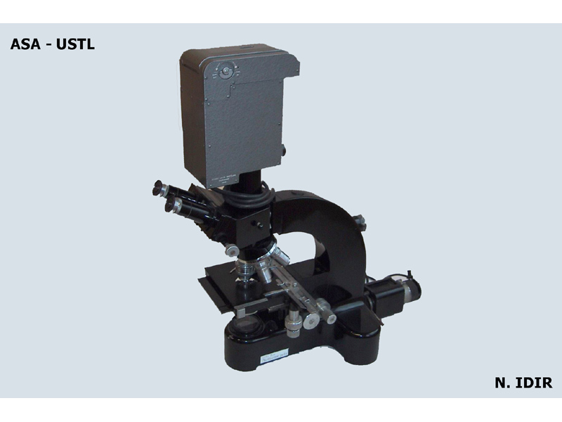 Microscope de recherche 1965_1