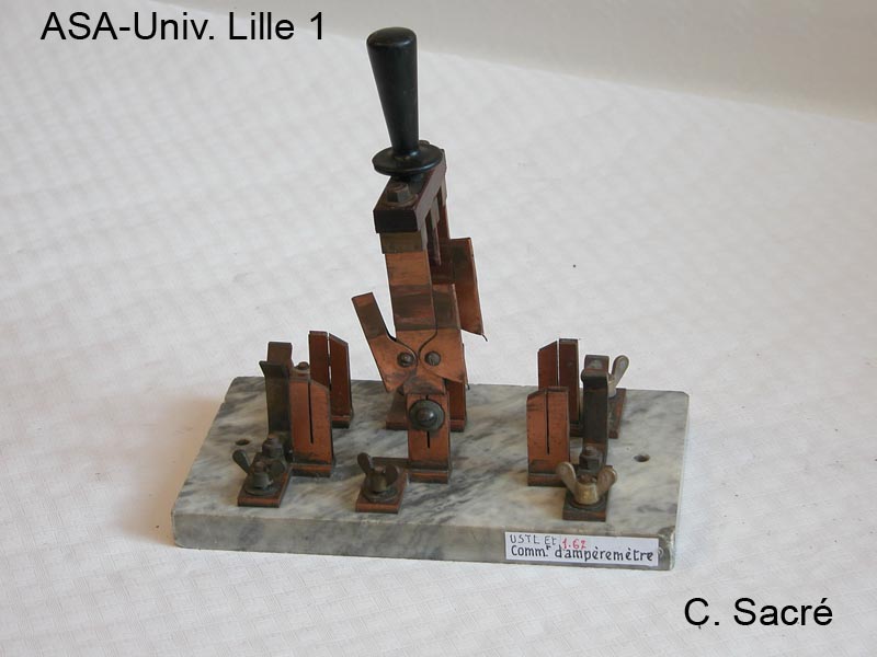 Méthode des deux wattmètres. Commutateur d'ampèremètre_2