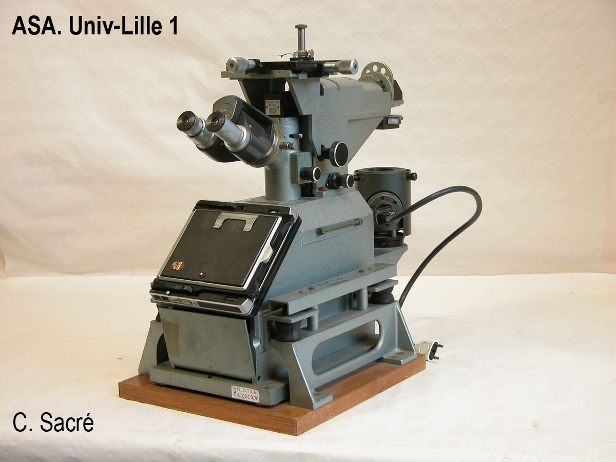 Microscope renversé binoculaire_1