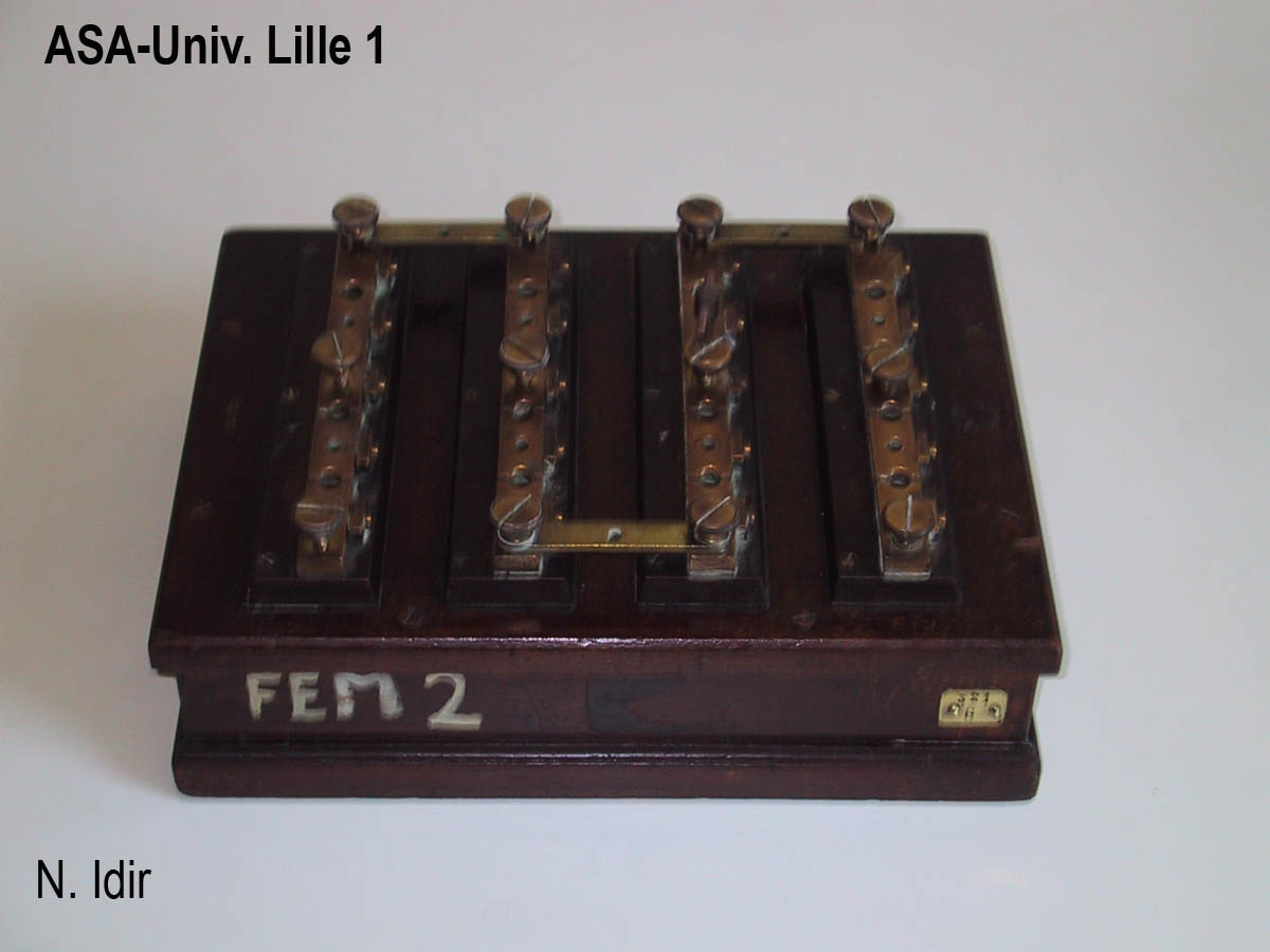 Boîte de résistances à fiches 2_1