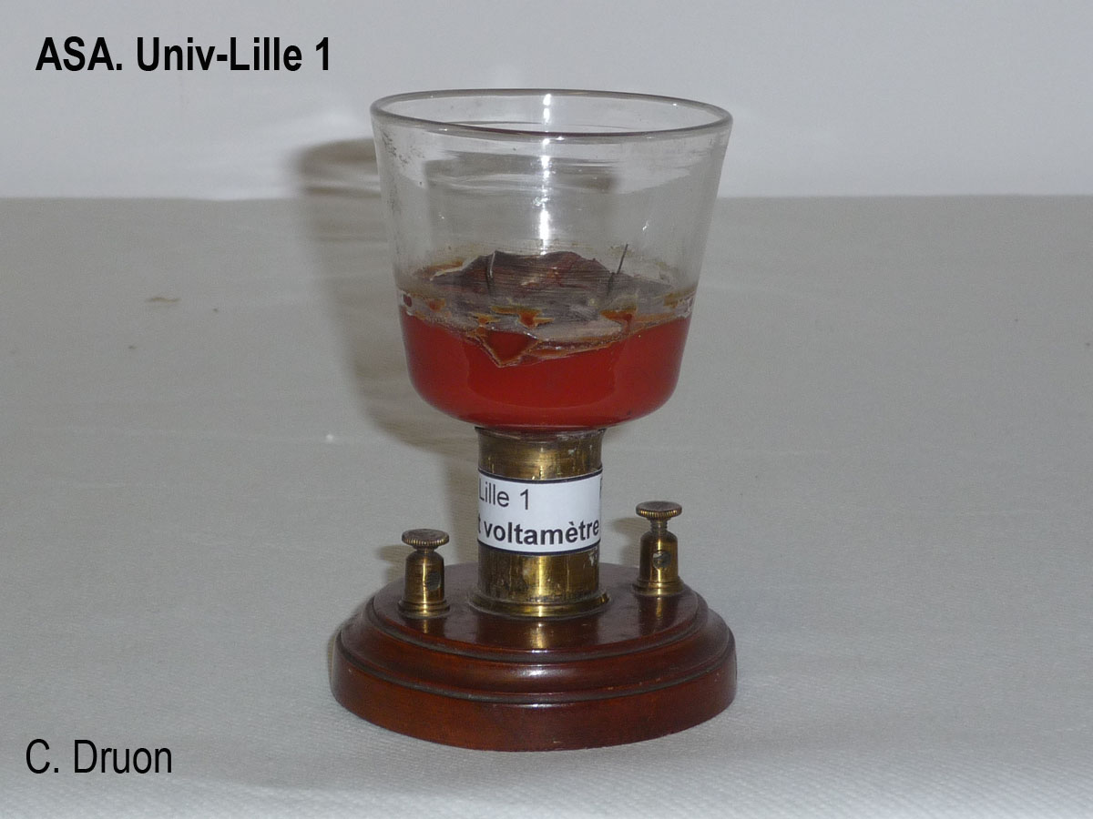 Petit voltamètre_1