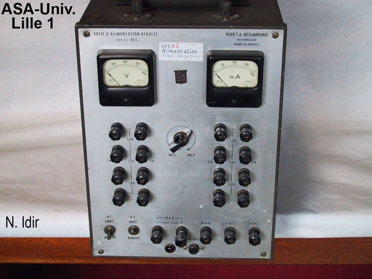 Boîte d’alimentation régulée 111C, Ribet-Desjardins_1