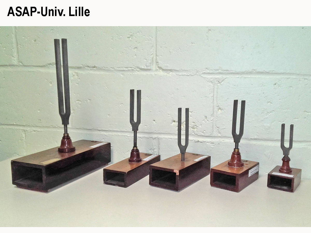 diapasons_sur_caissie_resonance-a