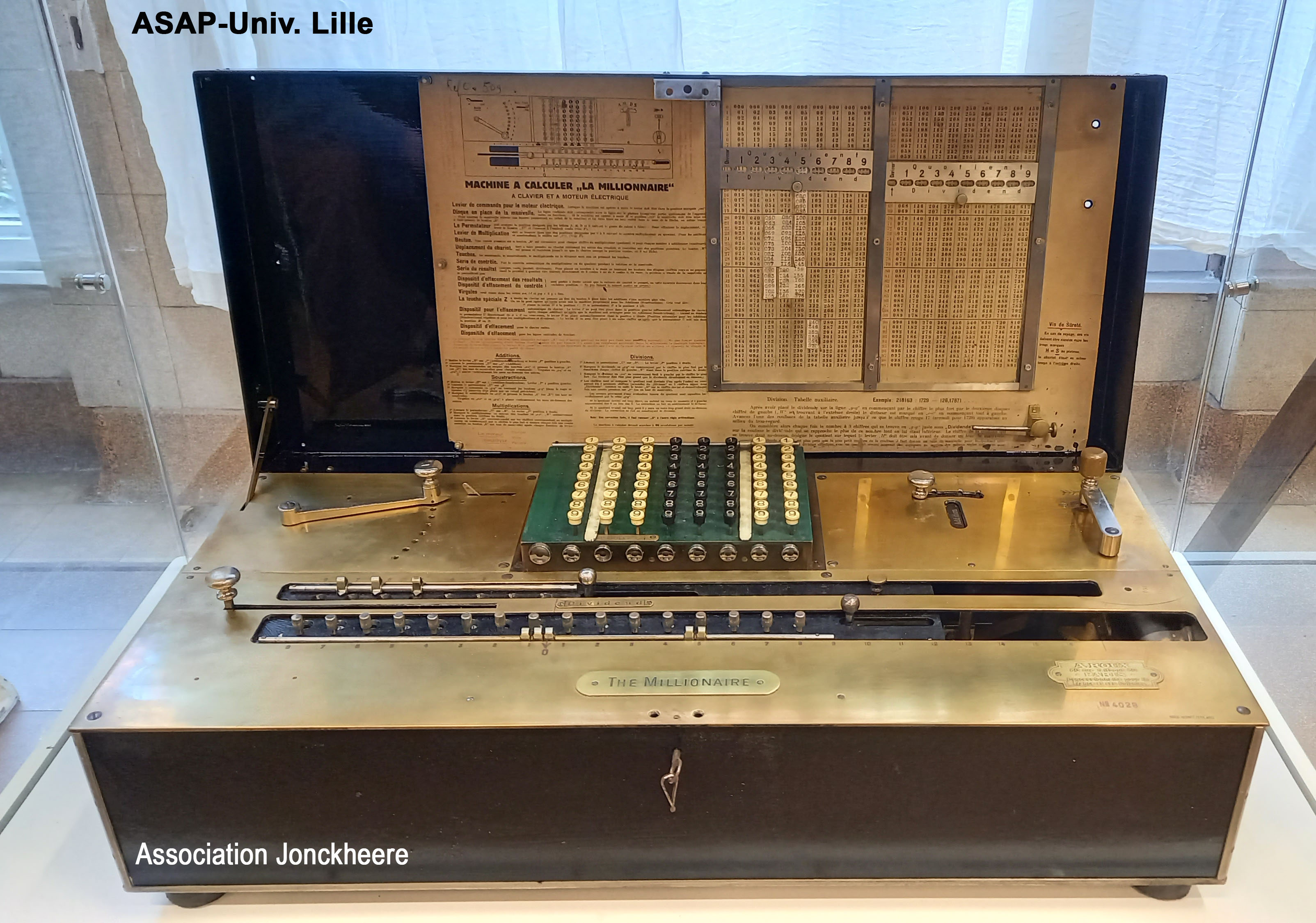 la_millionnaire_face