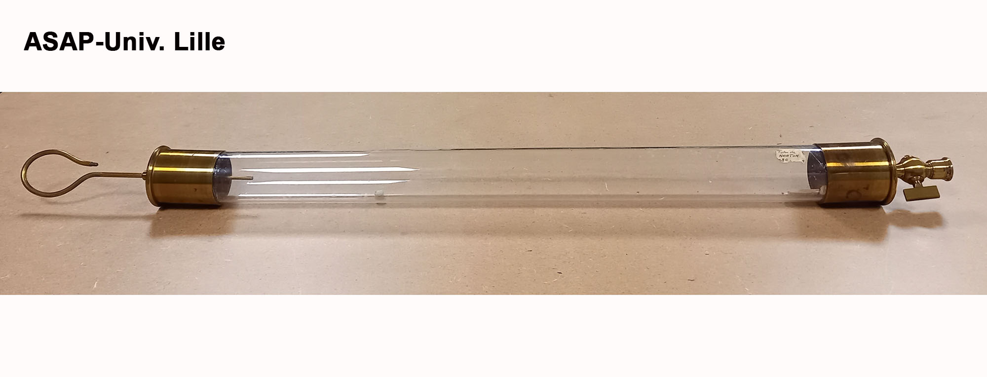 tube_de_newton_8c-entier-1